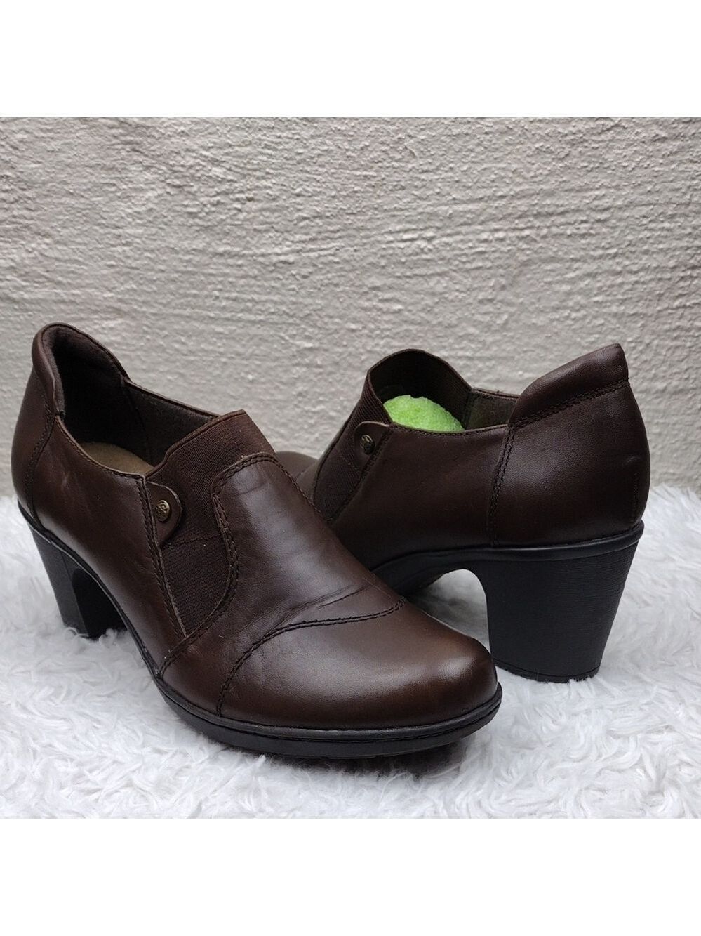 Earth Origins Beatrice Dark Brown Leather Upper Almond Toe Heeled Ankle Bootie